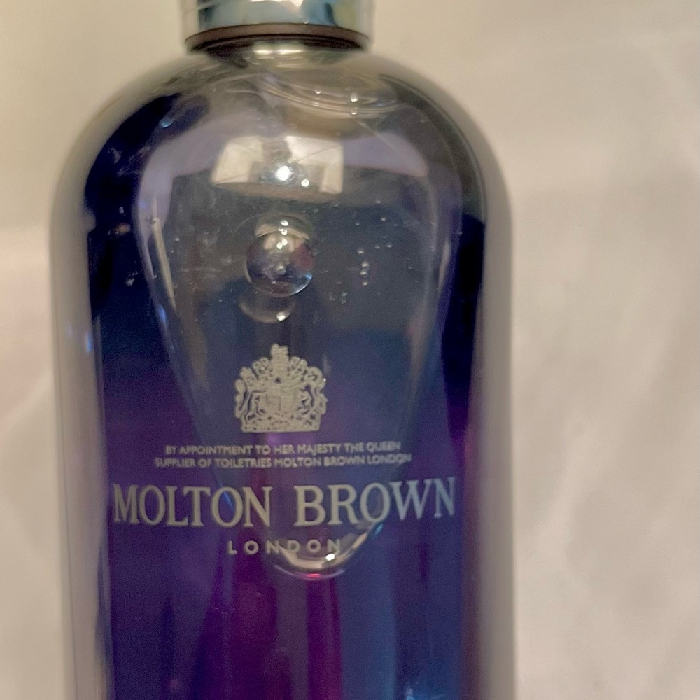 Molton Brown Bluebell & Wild Strawberry Shower Gel - 10 fl oz